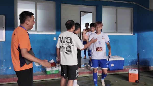 中冠总总决赛  ：厦门壹零贰陆2-1致胜球  重庆春蕾，取得总总决赛  开门红
