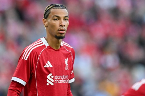 埃基蒂克:聆听安菲尔德的助威歌太棒了,球队取胜比个人得分 重要